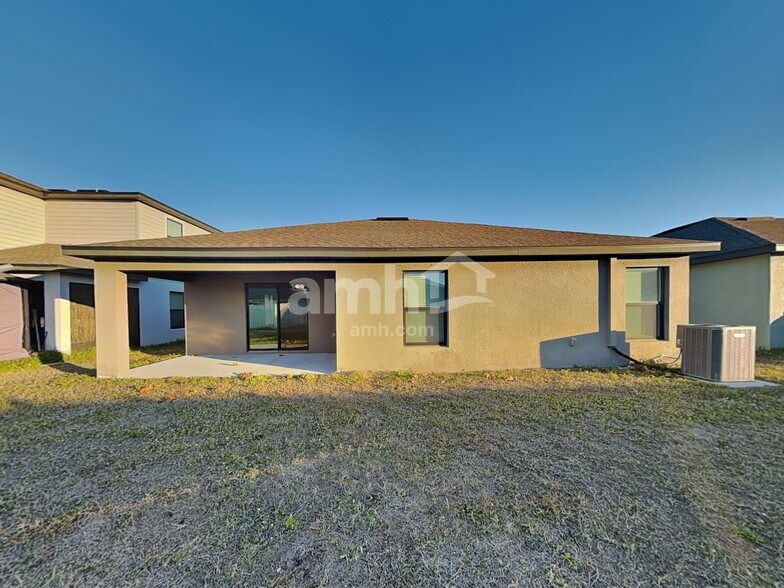 Building Photo - 833 Chatham Walk Dr