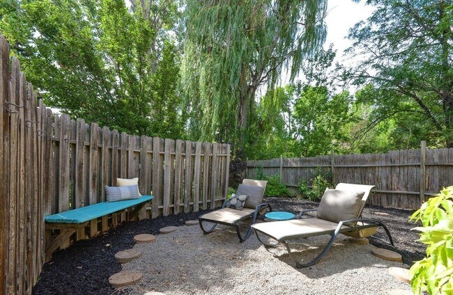 Building Photo - Beautiful 4 Bedroom Home in Midtown Fort Collins!