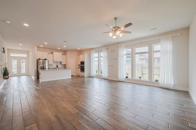 Building Photo - 6906 Montclair Colony Trl