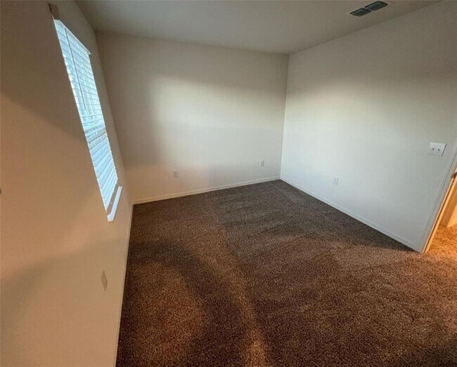 Building Photo - 680 Stoney Pointe Cir