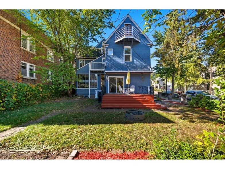 Building Photo - 2701 DuPont Ave S