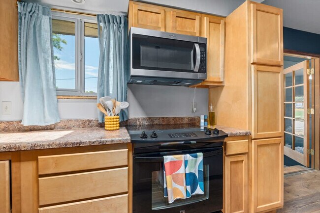 Building Photo - 4845 W 73rd Ave