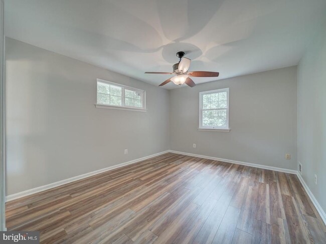 Building Photo - 8606 London Ct