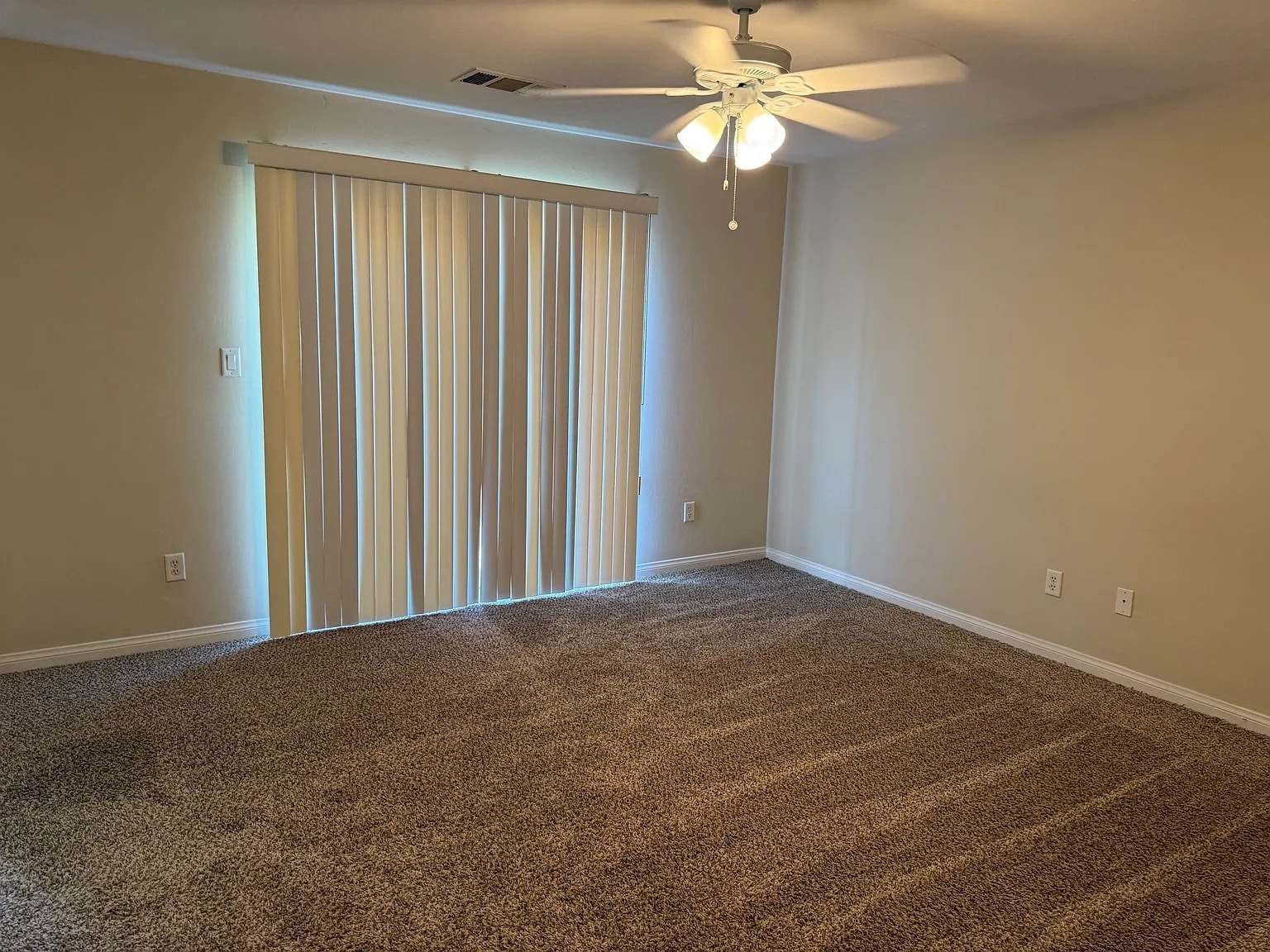 Building Photo - 13325 Boyd Lake Dr