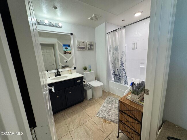 Building Photo - 243 Riverdale Ct