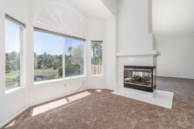 Building Photo - 32579 Valentino Way