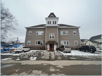 Building Photo - 437 W Mill St