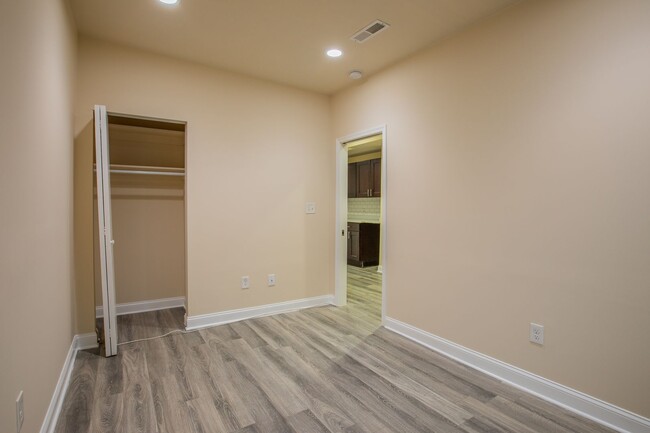 Building Photo - Amazing 2 BR/1 BA Apartment in Trinidad!