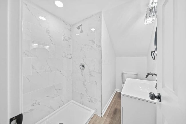 Building Photo - Fully Renovated 3BR/3BA Home with Quartz Finishes Near Easton - Move in Ready!