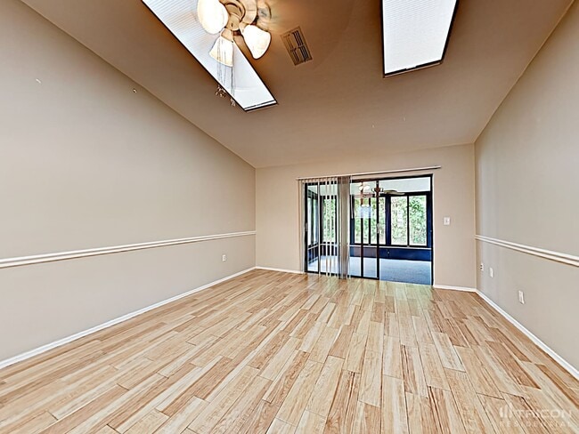 Building Photo - 8017 Lansing Dr