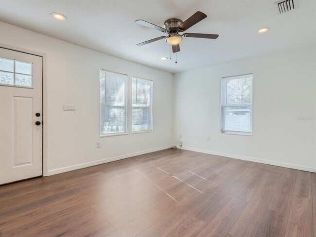 Building Photo - 808 Orchid Ave