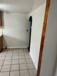 Building Photo - 1373 Conway St