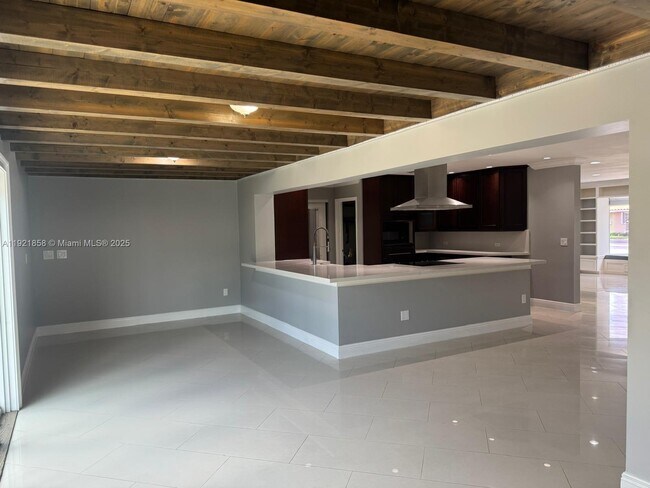 Building Photo - 1804 SW 102nd Ct