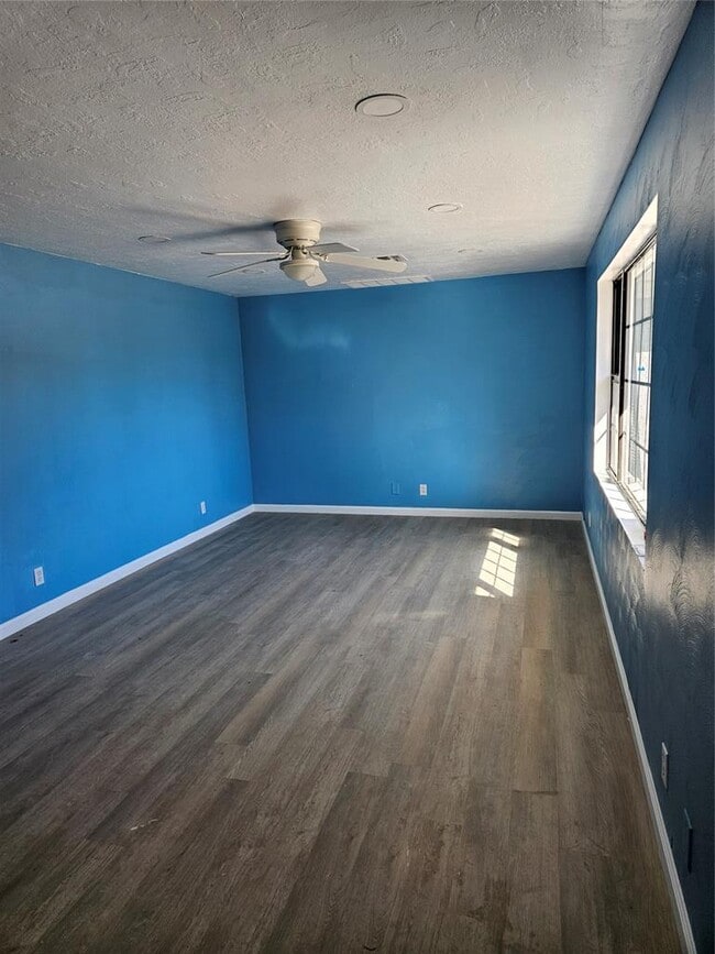 Building Photo - 33096 Squaretop Rd