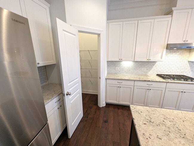 Building Photo - 146 Brindle Ln