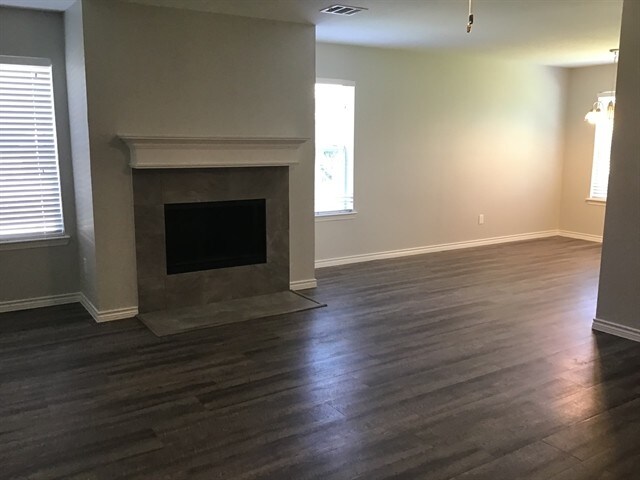 Building Photo - 5114 Chase Court Dr