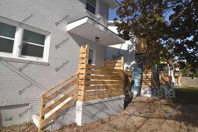 Building Photo - 1602 Johns Rd