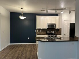 Building Photo - 2672 S Cathay Way