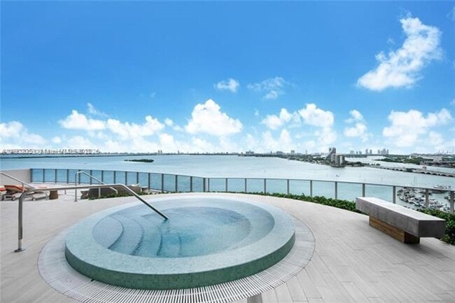 Building Photo - 488 NE 18th St