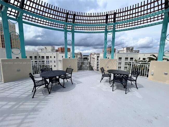 Building Photo - 7275 SW 90th Way