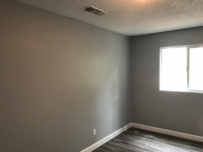 Building Photo - 3938 E Olive Ave