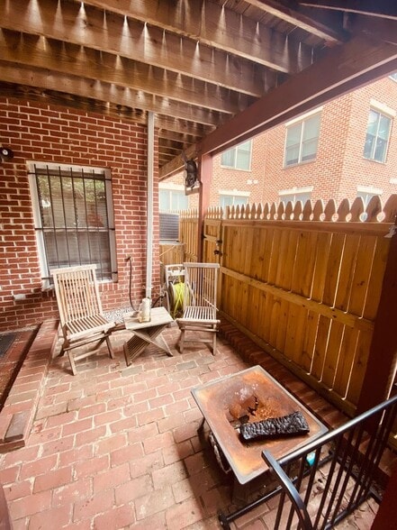 Back yard 1 - 443 R St NW