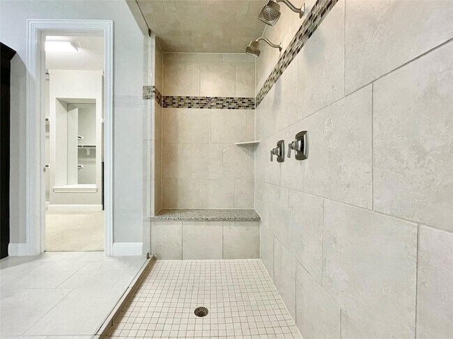 Building Photo - 3809 Mineral Dr