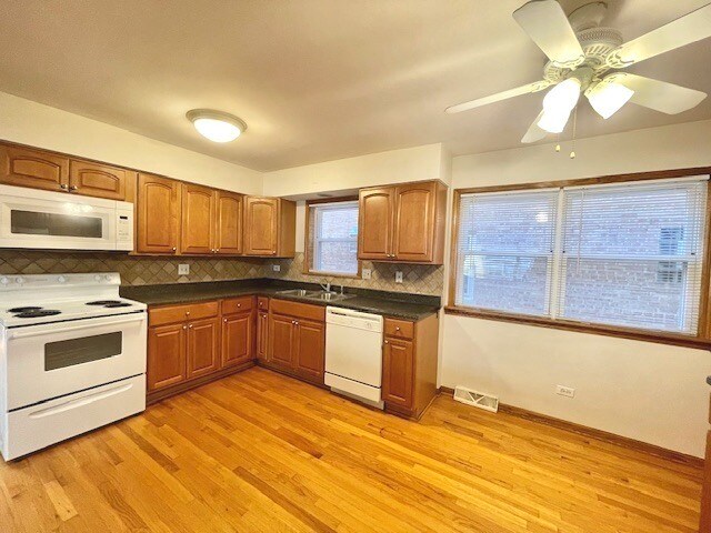 Building Photo - 8610 W Summerdale Ave