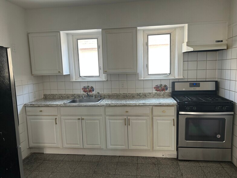 Building Photo - 14435 224th St