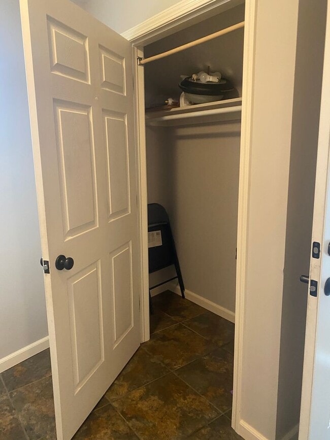 Building Photo - 2BR/2B -first floor corner apartment