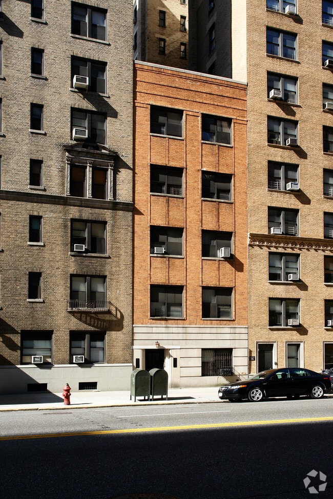 Furnished Quarters at 142 West 86th Street 142 W 86th St New York NY