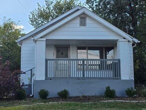 Building Photo - 921 W Gourley Pike