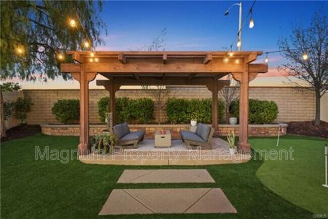 Building Photo - 31650 Sweetwater Cir