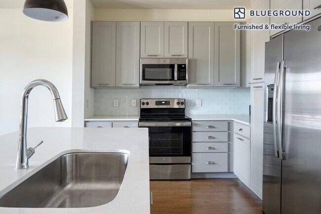 Building Photo - 2001 Ed Bluestein Blvd