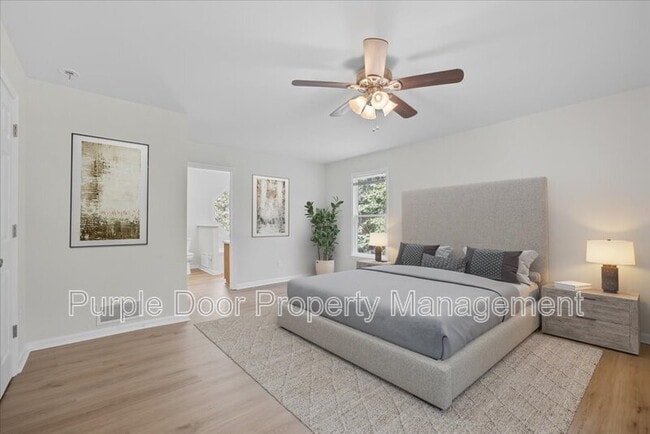 Building Photo - 4201 Autumn Lake Dr