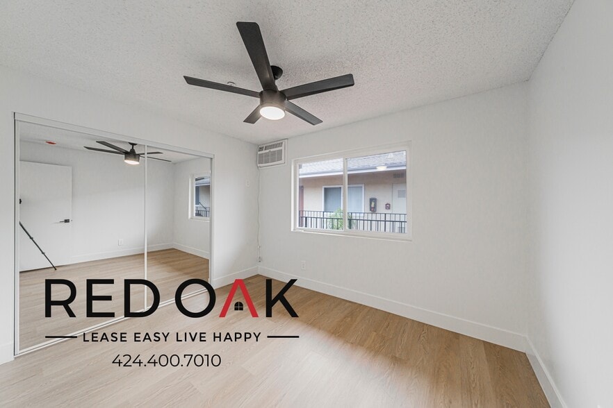 Building Photo - 13910 Sayre St