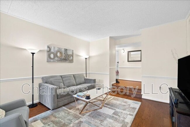 Building Photo - 5121 Maris Ave