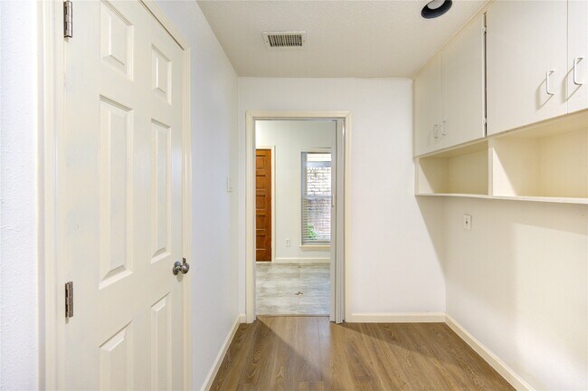 Building Photo - 12625 Memorial Dr