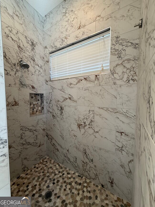 Building Photo - 108 Heron's Nest Cir