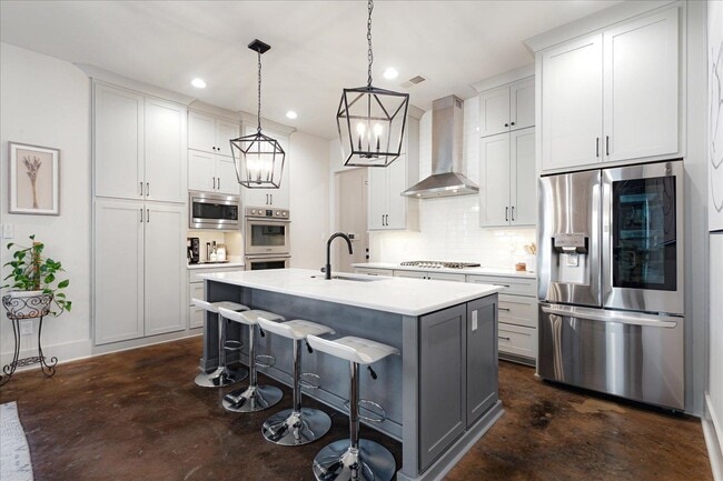 Building Photo - 2020 Elzey Ave