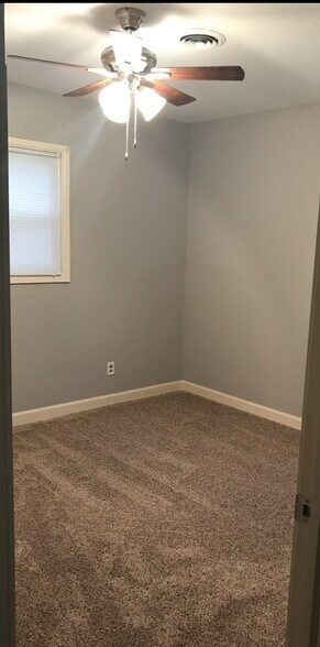 Building Photo - 2448 Bingham Ave