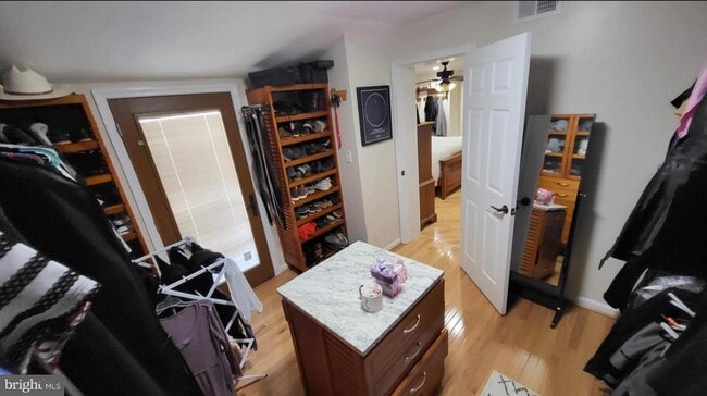 Building Photo - 8001 Postoak Rd