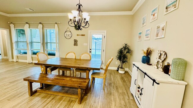 Building Photo - 6947 Osprey Dr
