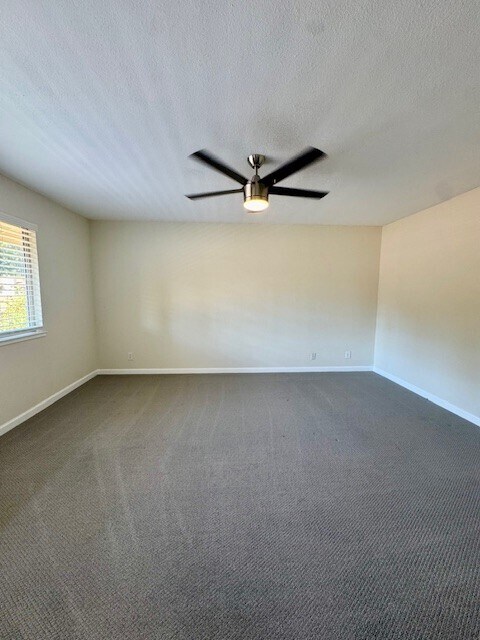 Building Photo - 1745 Countrywood Ct