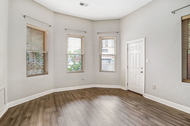 Building Photo - 1421 T St NW