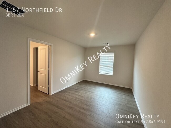 Building Photo - 1157 Northfield Dr