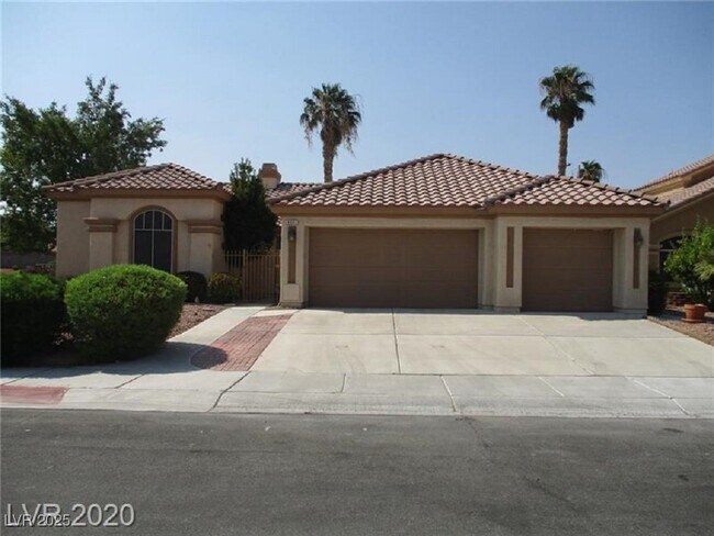 Building Photo - 4601 Savin Cir