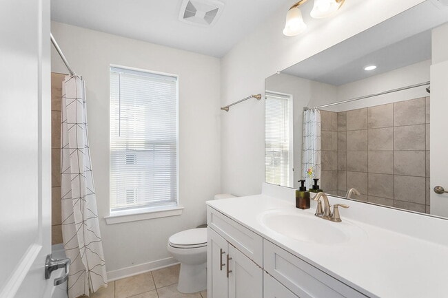 Building Photo - 34 Colgate Dr