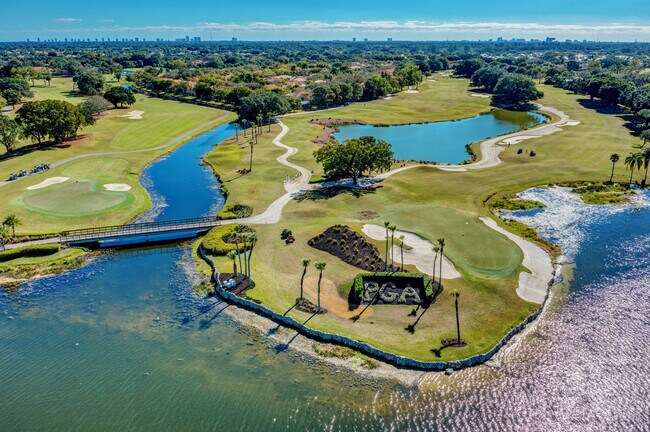 Building Photo - 146 Monterey Pointe Dr