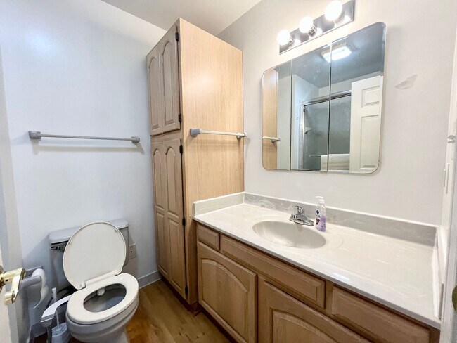 Building Photo - 110 N Water St